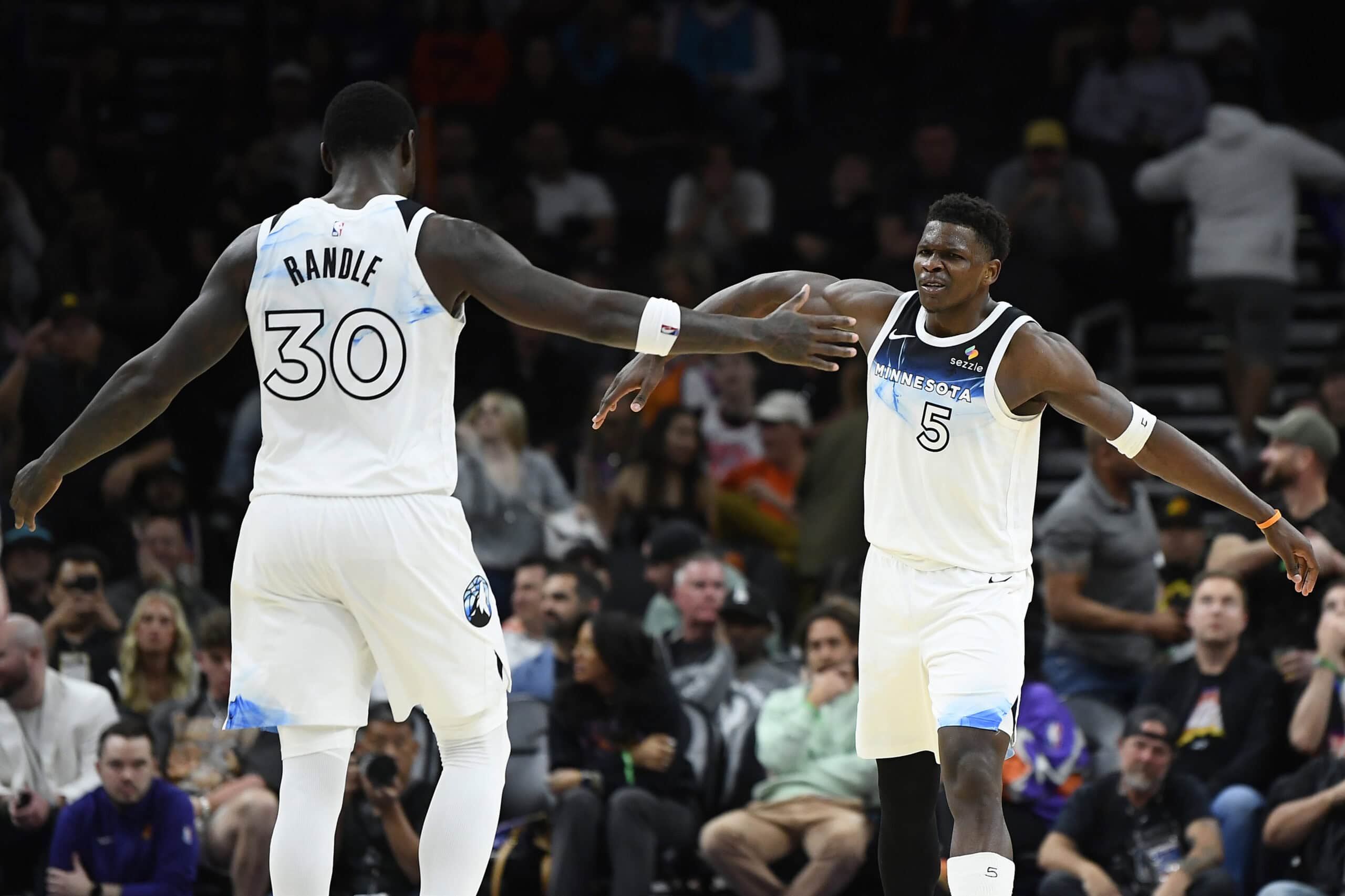 Minnesota Timberwolves v Phoenix Suns